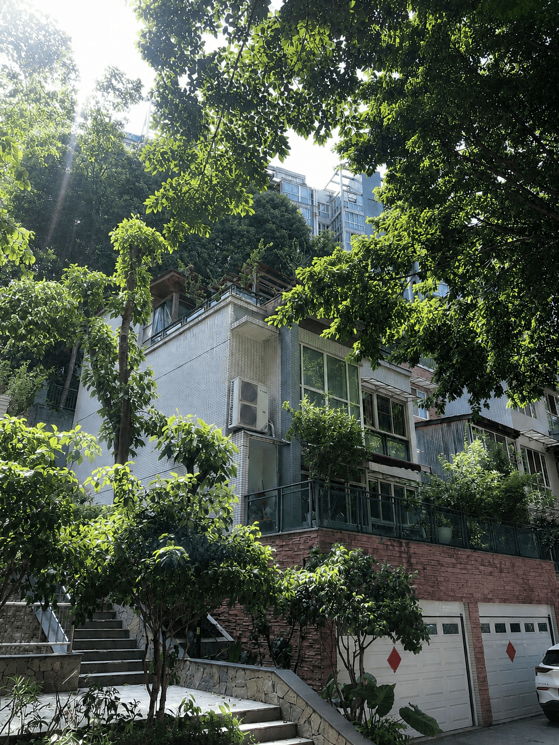 陕西岛居岁月从容升级：小小岛老别墅加装蒂升悦行款电梯